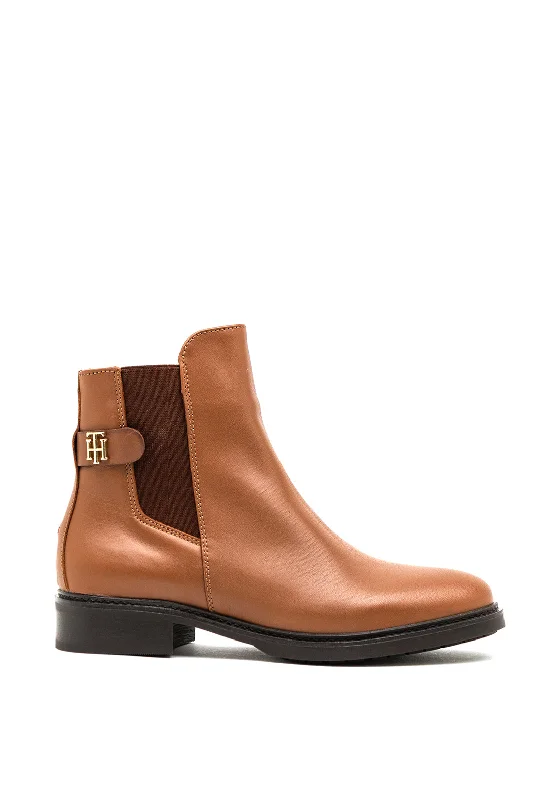 Tommy Hilfiger Womens Monogram Chelsea Boots, Brown