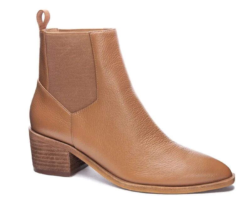 Filip Softy Leather Bootie In Camel