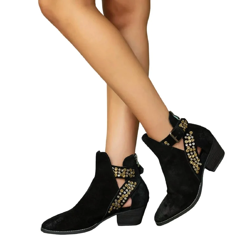 M33 Meli Suede Ankle Booties In Black