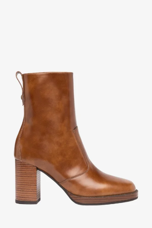 NERO GIARDINI 205062 TAN HEELED LEATHER BOOT