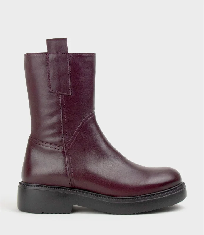 UDO Ankle Boot on Rubber Sole in Bordeaux