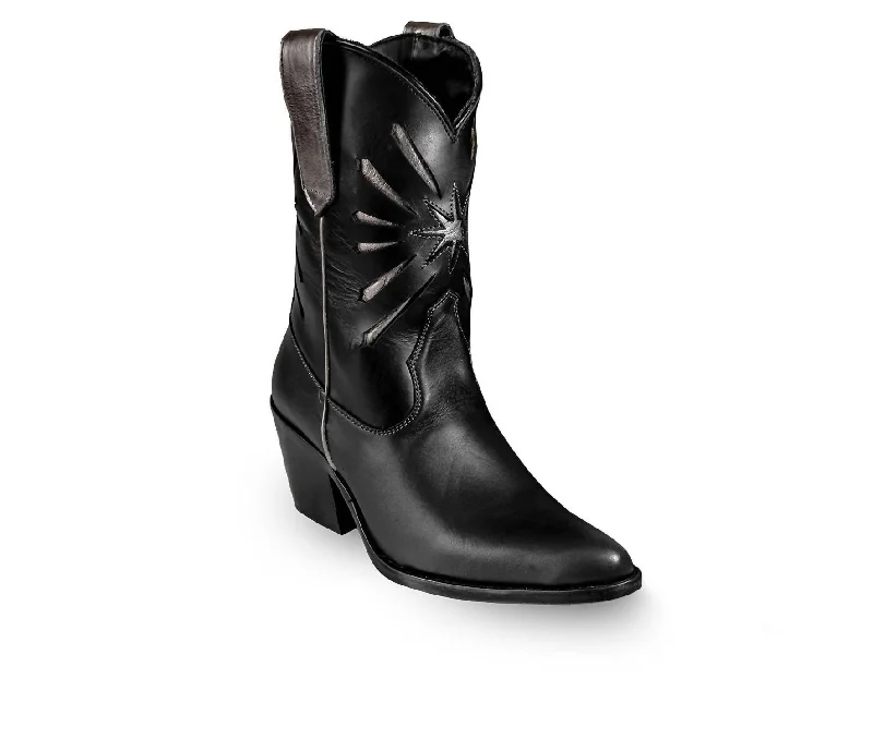 Women's Italian Western Premium Leather Show Boots In Black