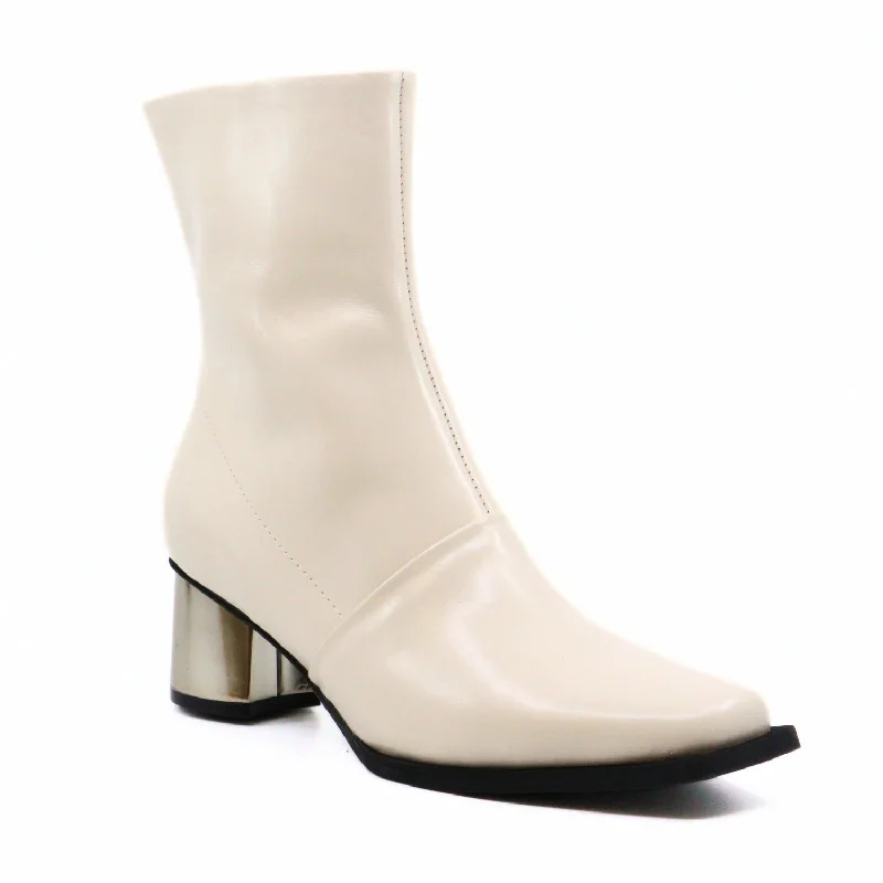 Wow Bootie In Ivory